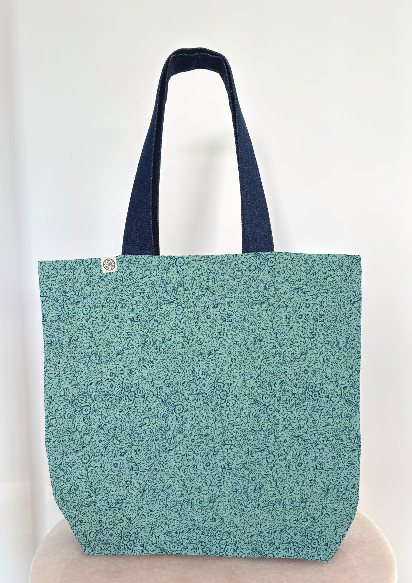 Country garden aqua